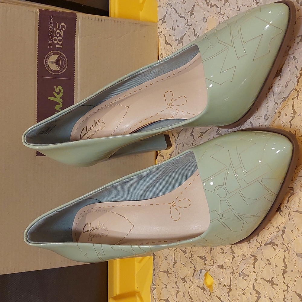 BNWT! Clarks sunset leather 👠